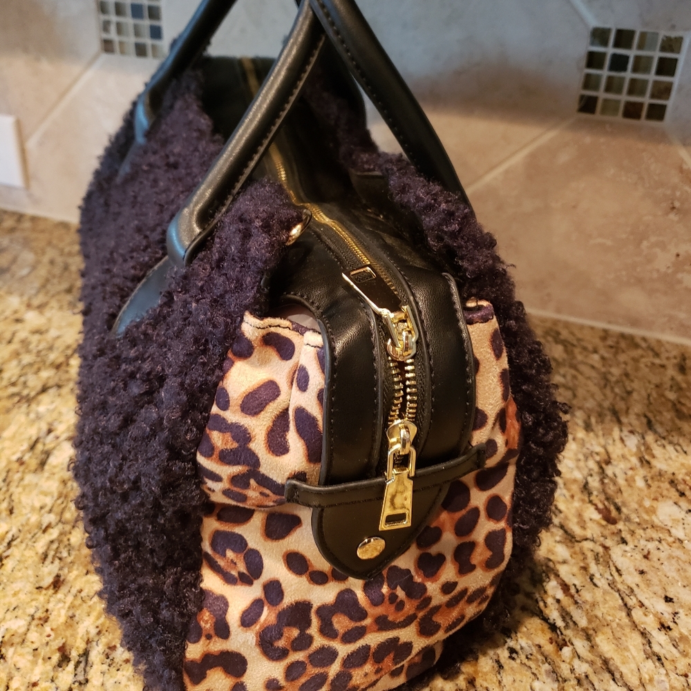 BAM FOREVER HANDBAG